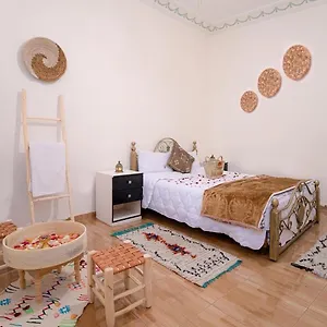  Riad Riad Nicedina